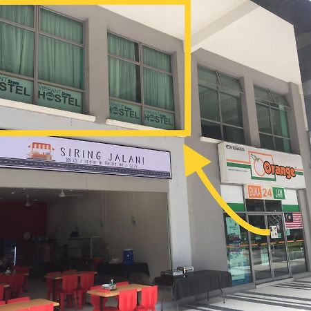Vibrant Hostel Kota Kinabalu Dış mekan fotoğraf